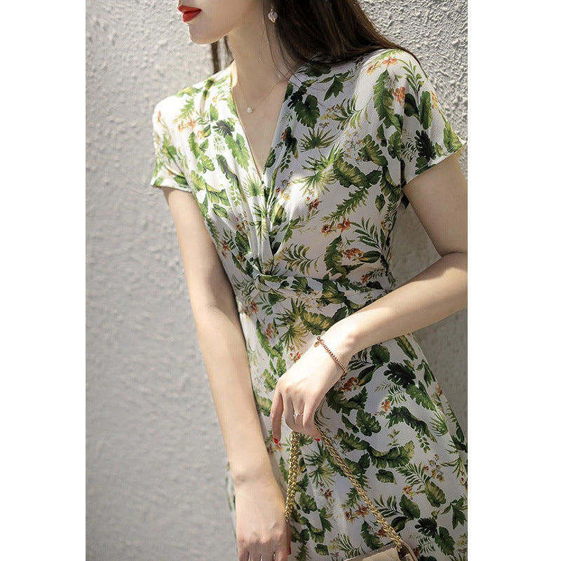 V-neck French Style High Sense Lightly Mature Retro Slimming Skirt